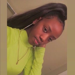 Meet your Posher, Aline